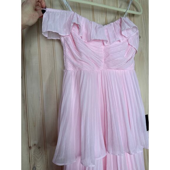 NWT Lulus Always Remarkable Pink Pleated Off-the-Shoulder Maxi Dress Banquet M - Picture 4 of 8